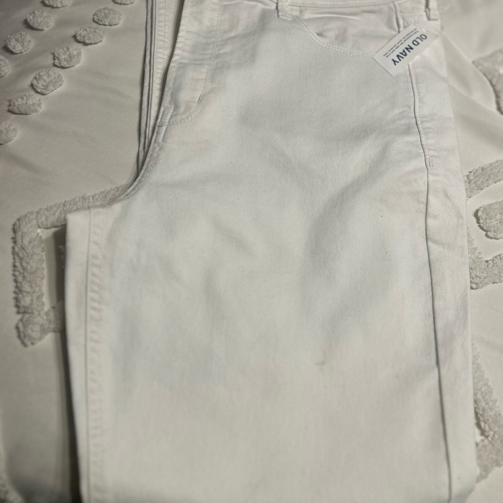 Old Navy Women's Straight Leg Jeans - White